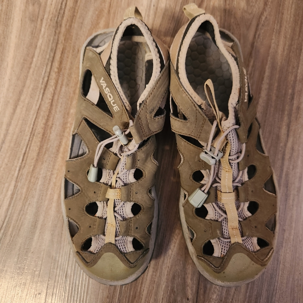 Vasque 7817 Womens Slip On Leather Water Summer Hiking Shoes size 8.5